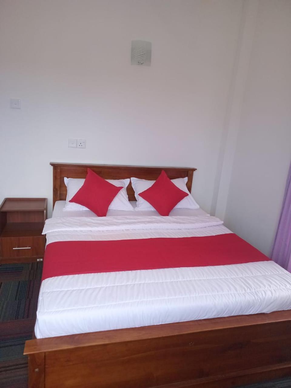 נוארה אליה Frosty Heaven Guest House מראה חיצוני תמונה